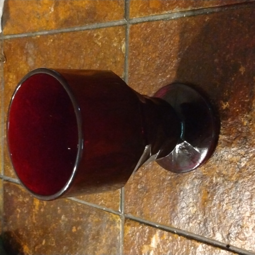 Anchor Hocking Ruby Red Georgian Thumbprint Goblet